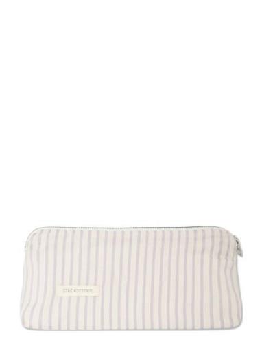 Celia Mini Toiletry Bag Toalettveske Cream STUDIO FEDER