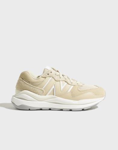 New Balance - Beige - W5740