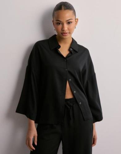 Object Collectors Item - Svart - Objtilda Boxy Shirt Noos